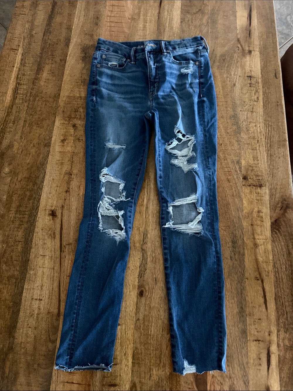 American Eagle Outfitters Ripped Skinny Jeans in Dark Blue Wash 6L